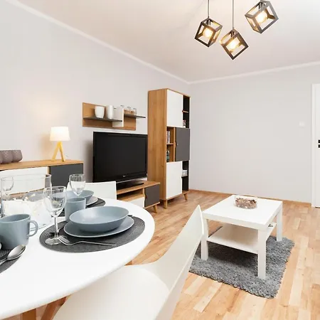 Przyokopowa By Renters Apartment *
