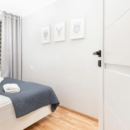Przyokopowa By Renters Apartment *
